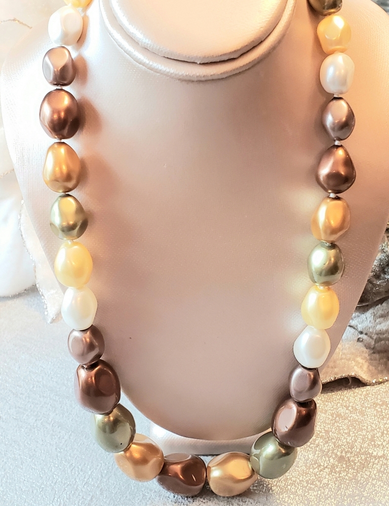 Masami Baroque Multicoloured Pearl Necklace NWT